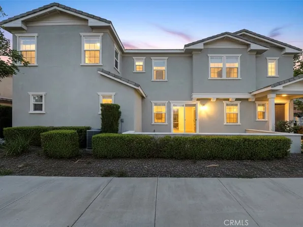 6101 Snapdragon St, Corona, CA 92880