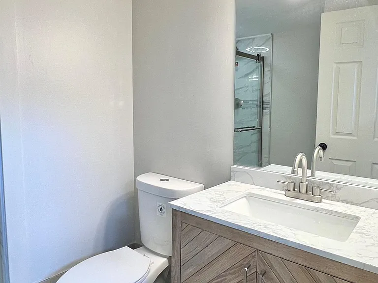 456 Bingaman St #1B — Photo 1