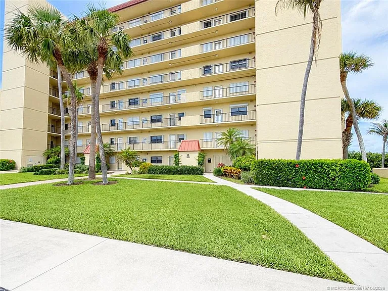 7430 S Ocean Dr #220 — Photo 45