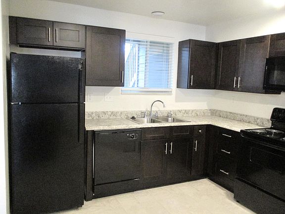 2nd image of 10102 Arrowhead Dr