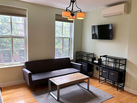 4th image of 345 W 20th St #2