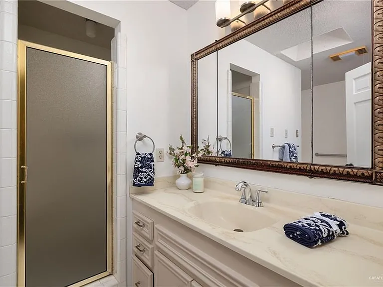 428 Vermont Ave — Photo 11