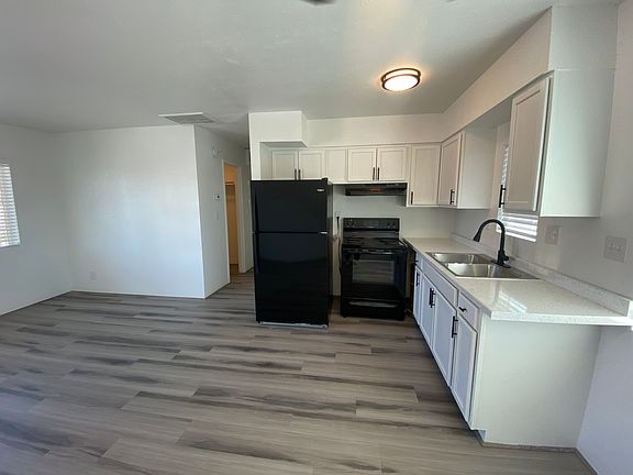 3rd image of 6738 N 44th Ave APT 6