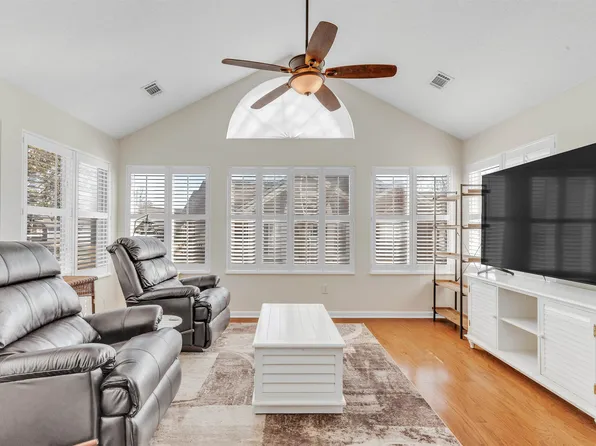 1213 Oak Timber Cir #25, Collierville, TN 38017