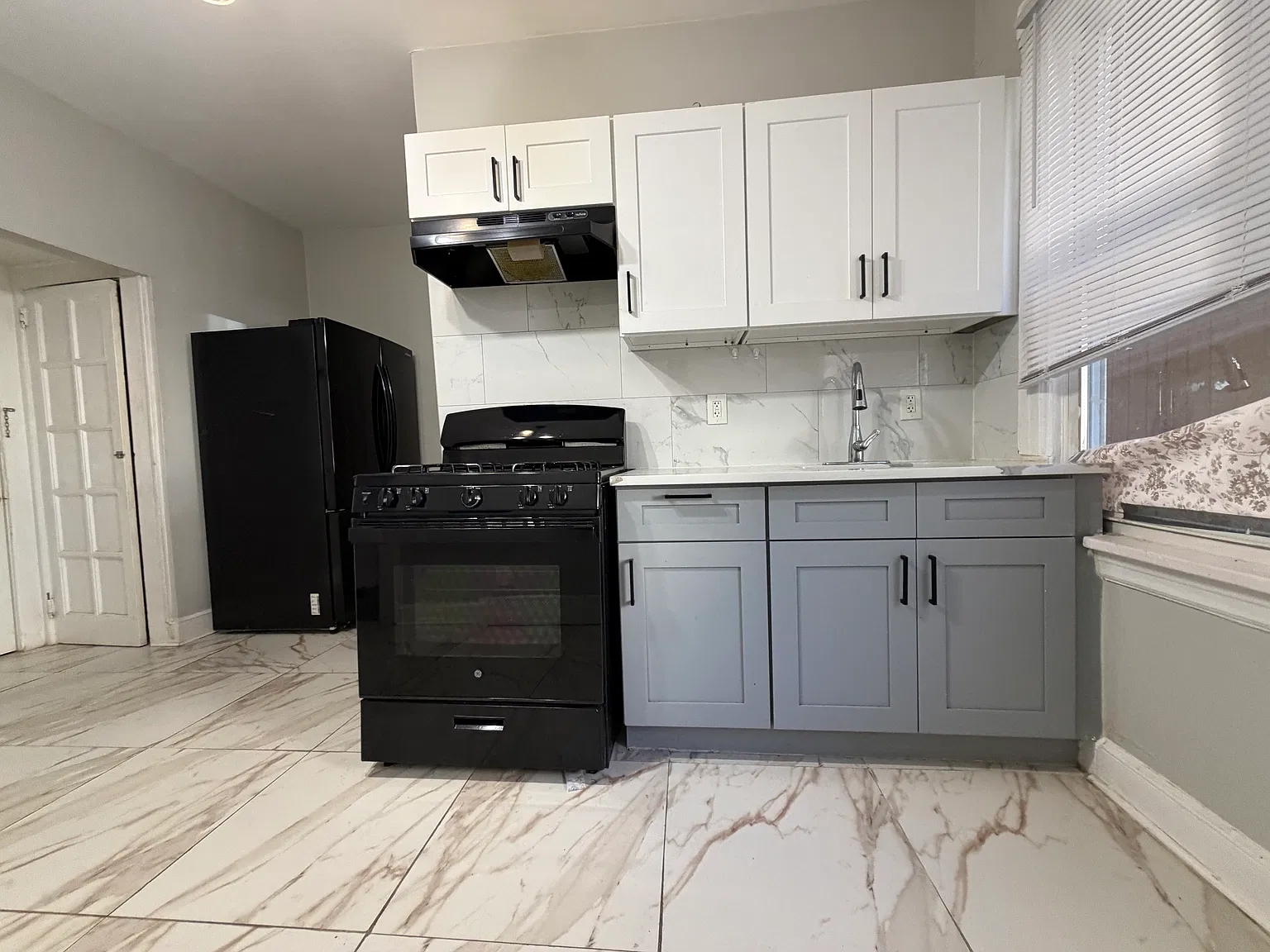 Studio, 500 sqft, $1,350 — Photo 3
