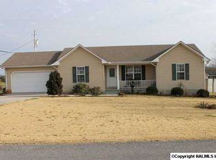 318 Devon Cir, Albertville, AL 35951