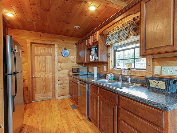 5th image of 2222 Windswept View Way