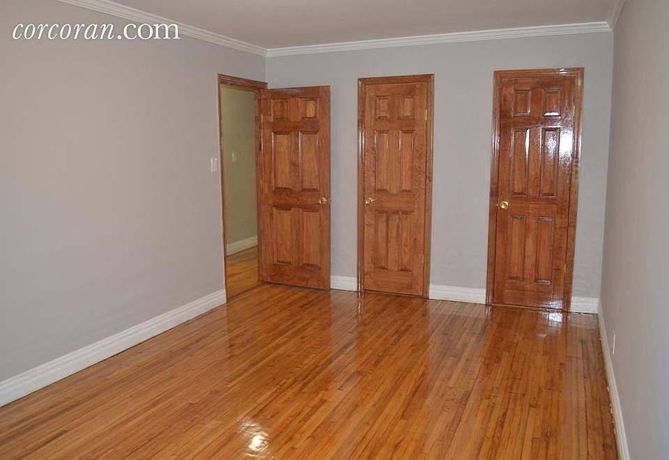 2nd image of 1049 E 53rd St #1