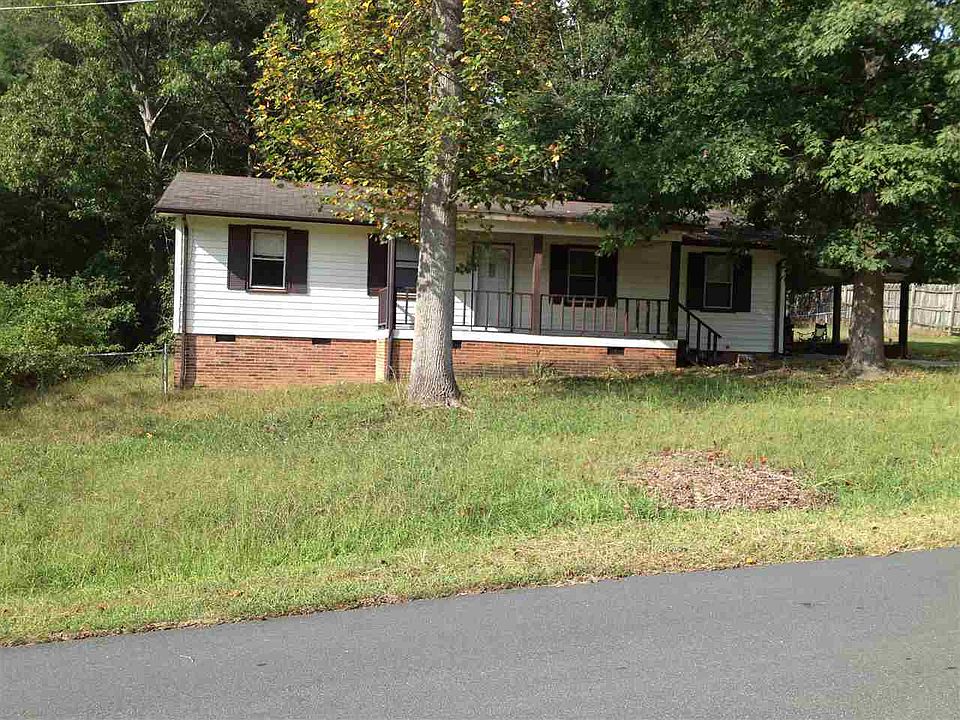 1st image of 218 Chase Dr