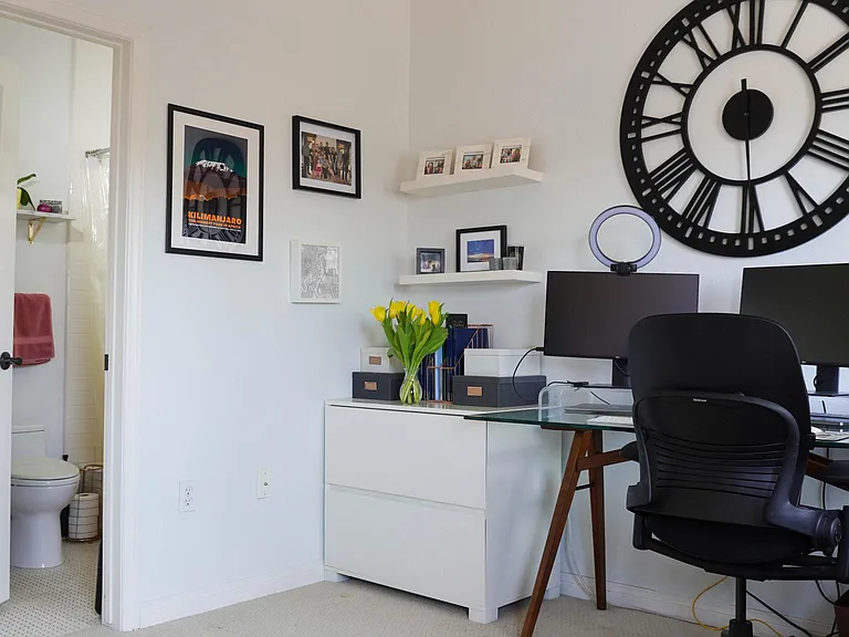 2nd floor office/bedroom with adjoining bathroom