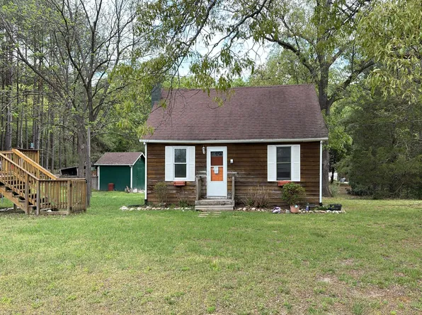 1522 Sports Lake Rd, Columbia, VA 23038