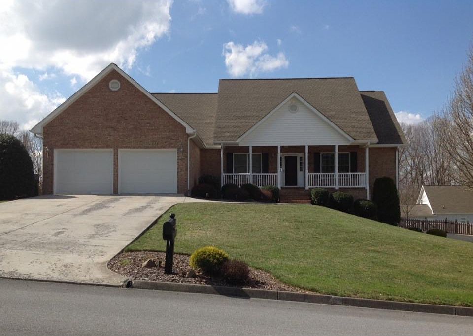 1st image of 204 Holland View Dr