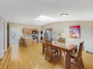 4942 N Sheridan Rd #8, Chicago, IL 60640