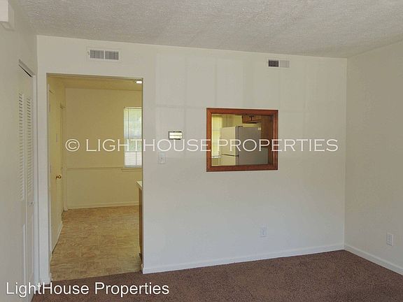 2nd image of 105 Water Gate Dr