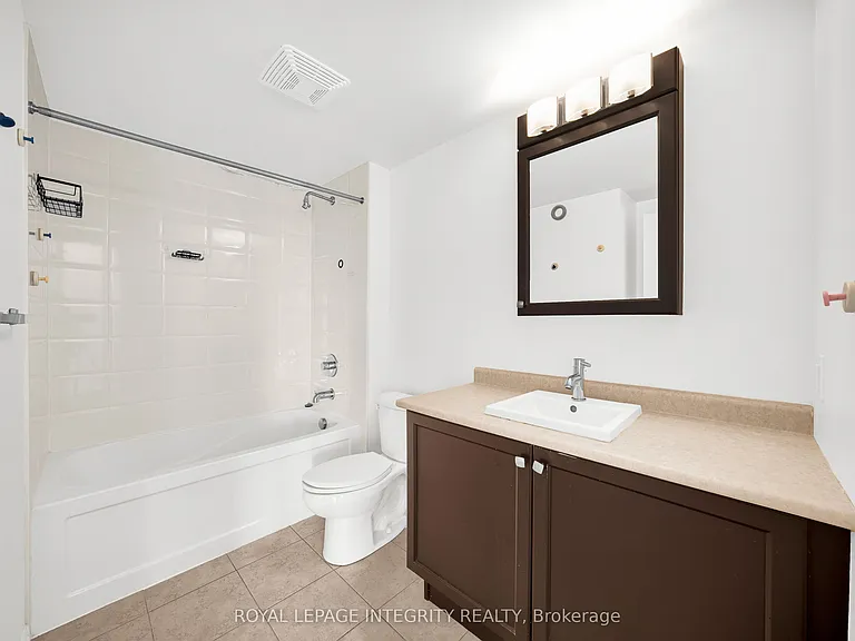 195 Besserer St #1504 — Photo 13