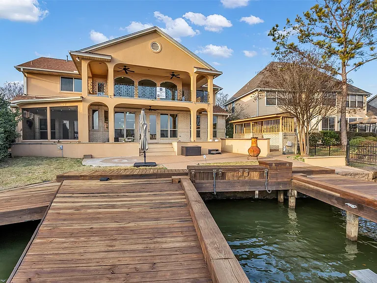7159 Kingston Cove Ln — Photo 3
