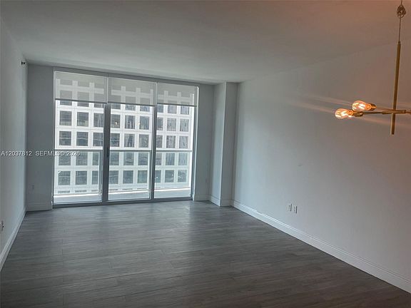 2nd image of 500 Brickell Ave APT 1906