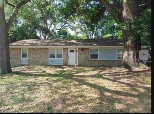 3010 Skycrest Dr, Pensacola, FL 32514