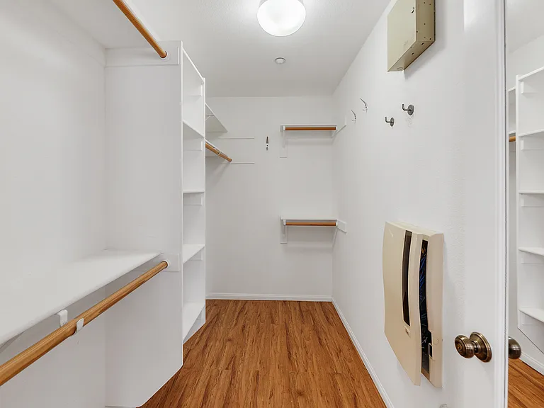 10556 Debreceni Way #9 — Photo 21