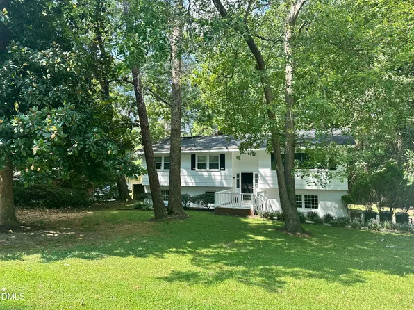 205 Winterlochen Rd, Raleigh, NC 27603
