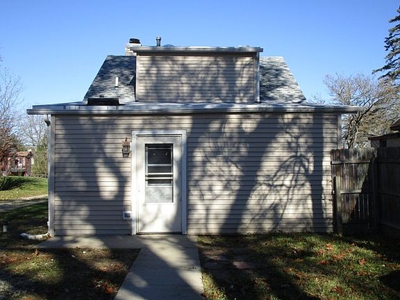 2nd image of 26371 W Prospect Ave