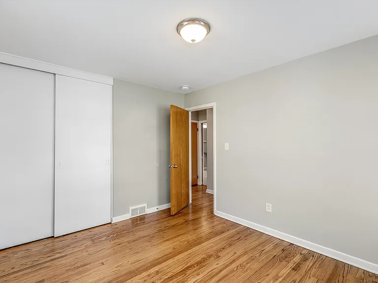 4514 Sedgemoor Ave — Photo 13