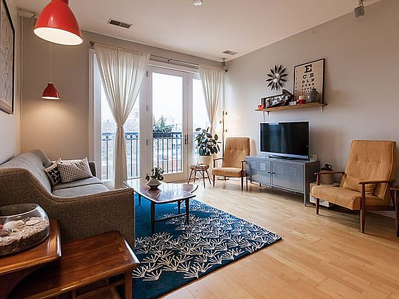 2nd image of 4553 N Magnolia Ave APT 402