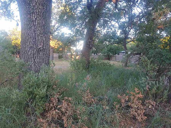 2nd image of 629 Fir Ln