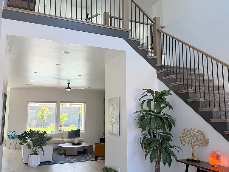 3364 E Ezra Dr — Photo 4