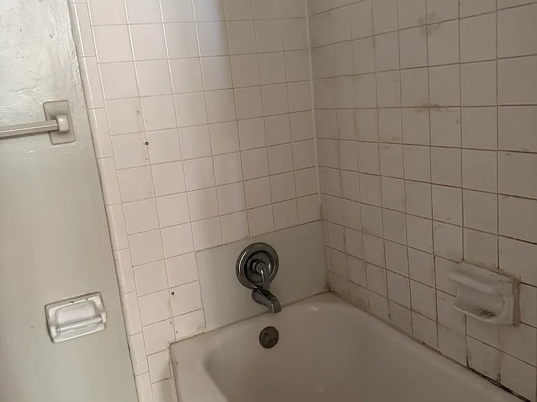Cocoa Hilltop Apartments — Photo 16
