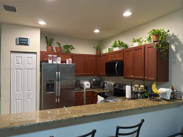 9133 SW 227th St Unit 9, Cutler Bay, FL 33190