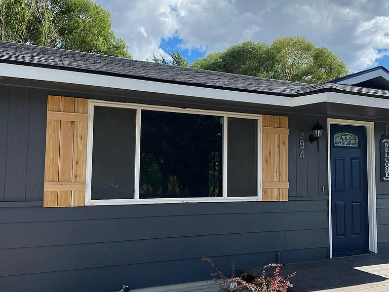 394 S Harlan Pl — Photo 2