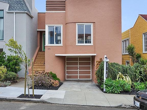 2nd image of 571 Teresita Blvd