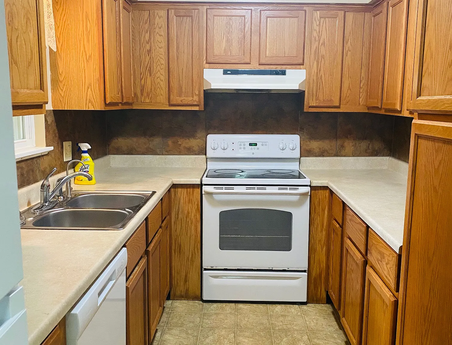 3 bed, 1080 sqft, $1,495 — Photo 3