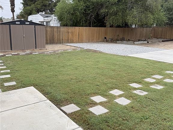 4th image of 3857 Pine St #3857