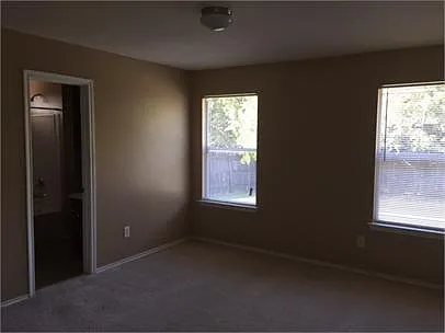 846 Indian Meadow Dr — Photo 3