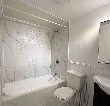 5th image of 2835 Islington Ave #107