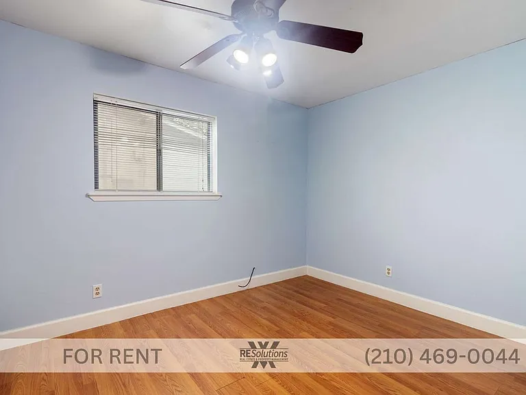 800 Brooks Ave — Photo 7