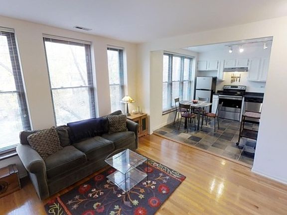 3rd image of 5313 N Kenmore Ave