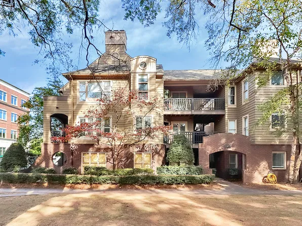 1109 E Morehead St, Charlotte, NC