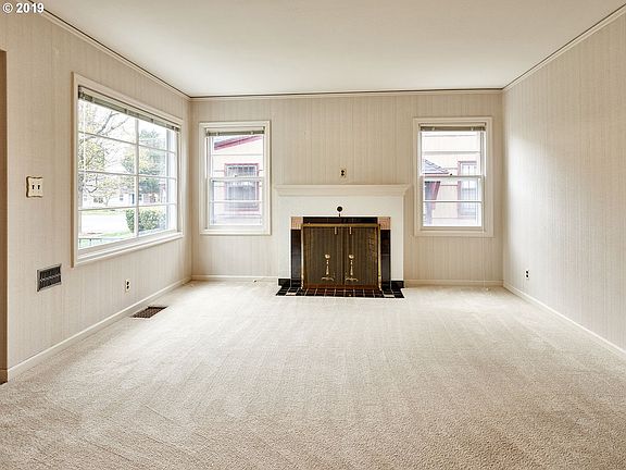 3rd image of 6424 N Mississippi Ave