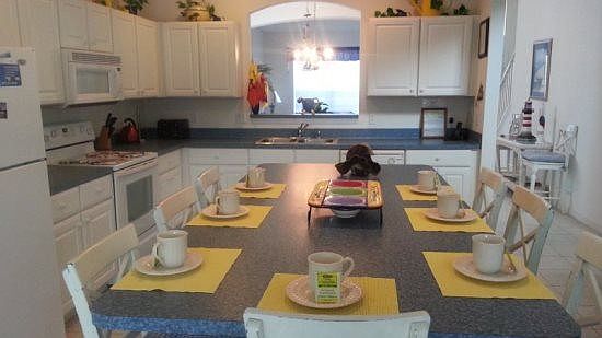 SE5P1075SB-dining-nook