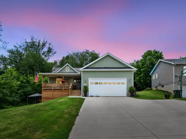 421 McIntosh Dr, Howard, OH 43028