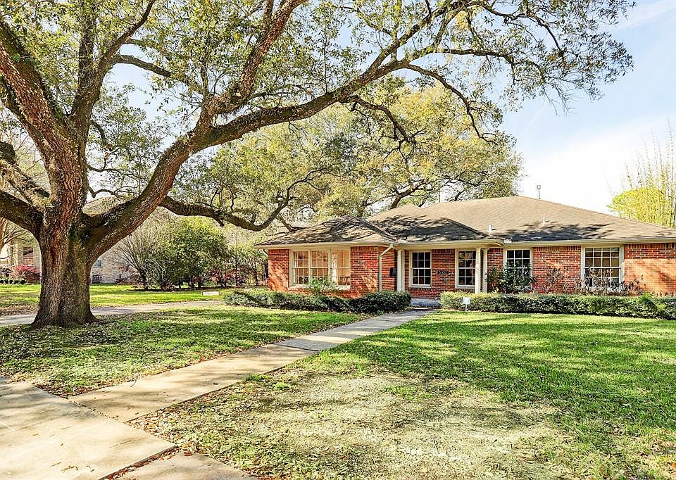 1st image of 3102 Glen Haven Blvd