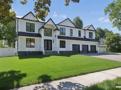532 Hobart Road, Paramus, NJ, 07652