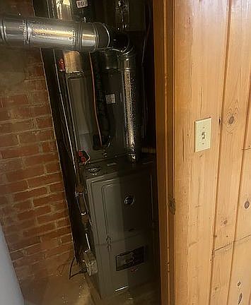 5th image of 23481 Clifford Dr
