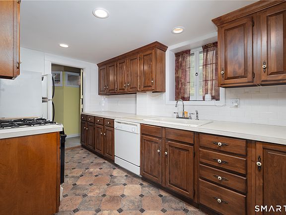 3rd image of 41 Chester Avenue