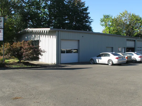28639 SW Boones Ferry Rd, Wilsonville, OR 97070