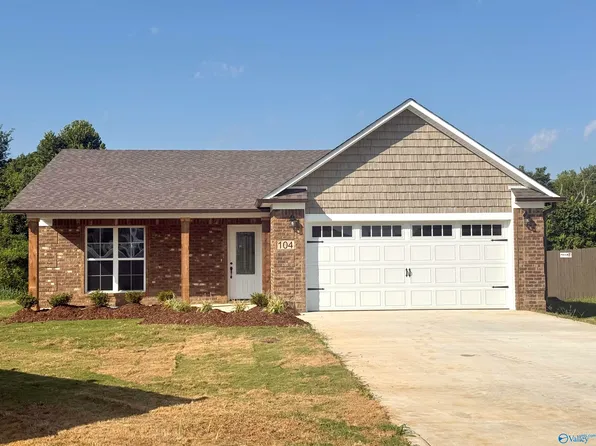 104 James Bowie Dr, Athens, AL 35611