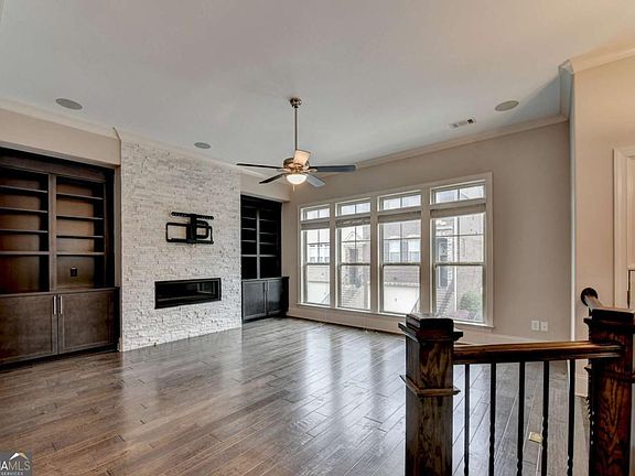 3rd image of 2154 Prestwick Ct #31